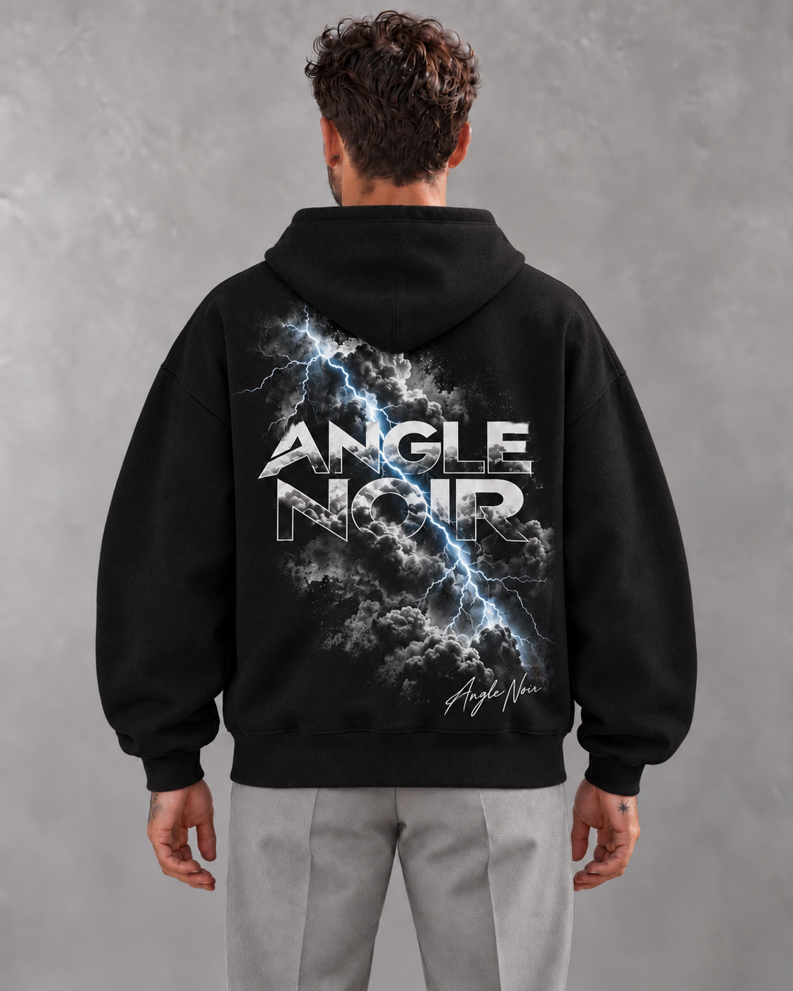 Tempête — aperçu du dos, noir